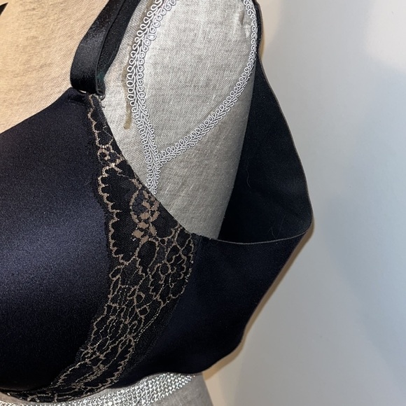 SOMA VANISHING BACK
Full Coverage Lace Trim Bra.  Size 40DDD - Picture 4 of 6